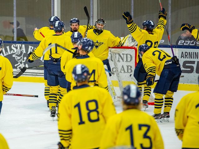 Wings stod för säsongens vändning i Hockeyettan ...